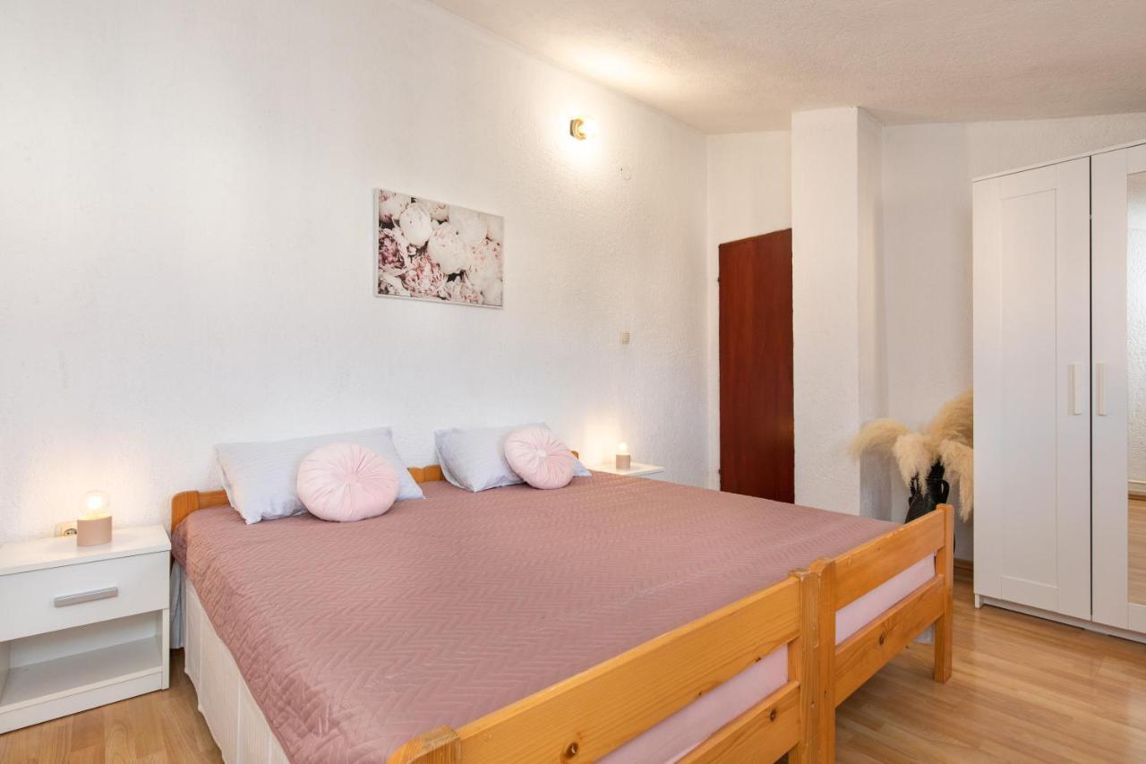 Apartman Umpa Omisalj Luaran gambar