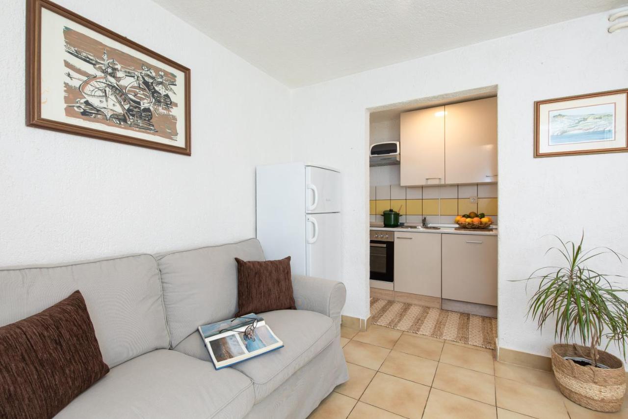 Apartman Umpa Omisalj Luaran gambar